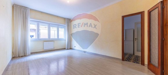 3 bedrooms Apartment in Rome, Italy No. 371516 6