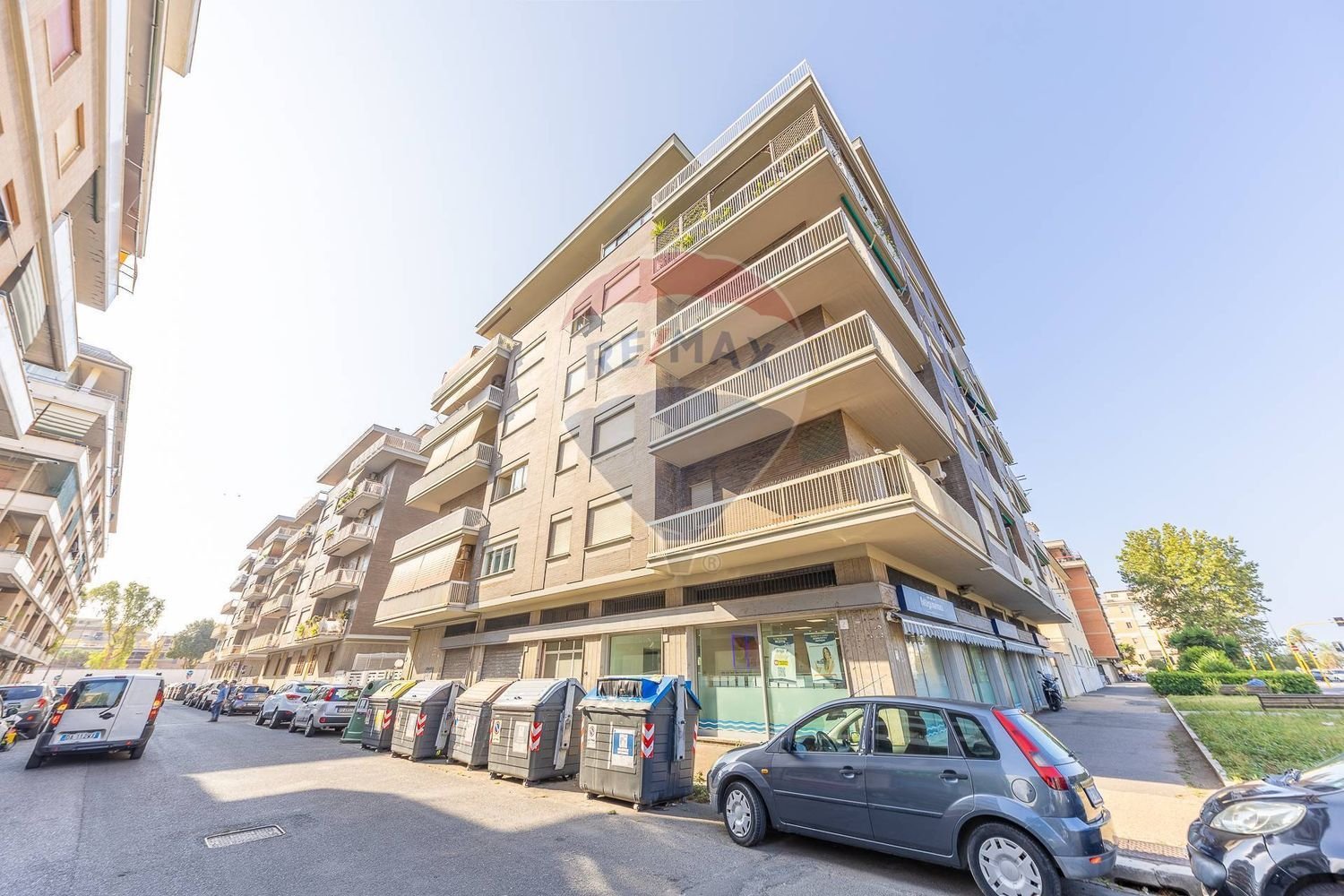 3 bedrooms Apartment in Rome, Italy No. 371516