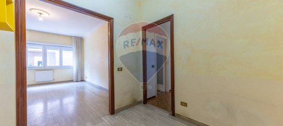 3 bedrooms Apartment in Rome, Italy No. 371516 4