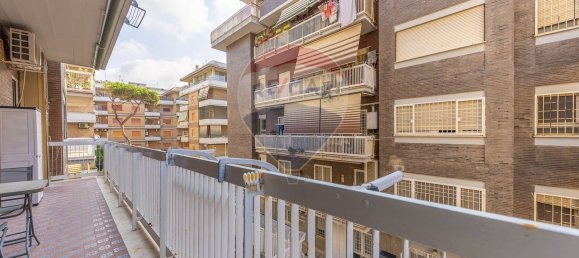 3 bedrooms Apartment in Rome, Italy No. 371516 20