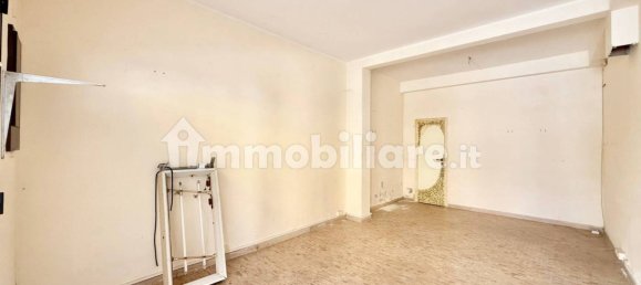 25m² Commercial property in Viareggio, Italy No. 282708 2