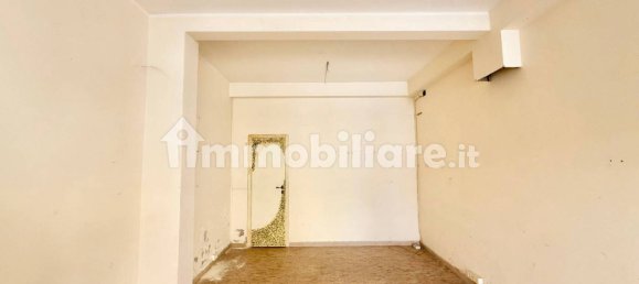 25m² Commercial property in Viareggio, Italy No. 282708 4