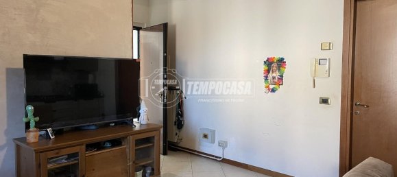 2 rooms Apartment in Calco, Italy No. 171564 9