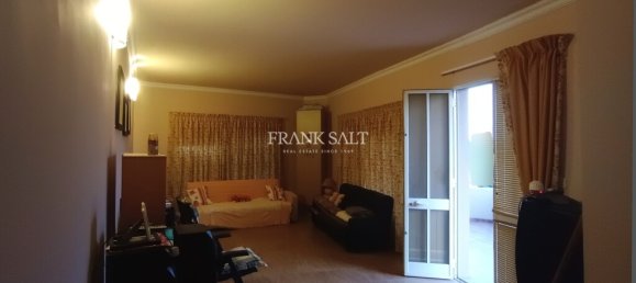  Shop in Zebbug, Malta No. 13202 2