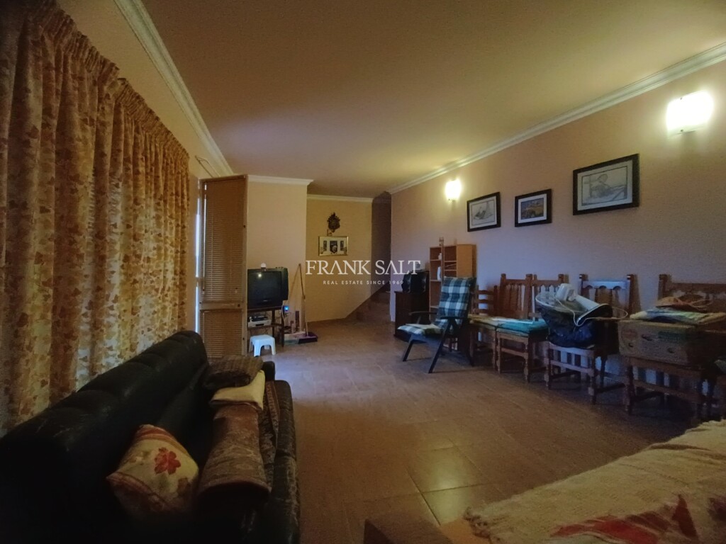  Shop in Zebbug, Malta No. 13202