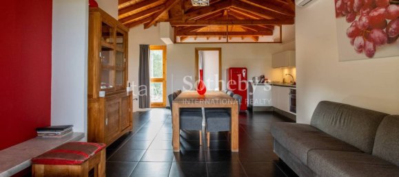 Дом с 16 спальнями в Кастильоне ди Сицилия, Италия № 83789 10