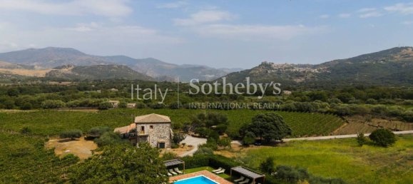 Дом с 16 спальнями в Кастильоне ди Сицилия, Италия № 83789 21