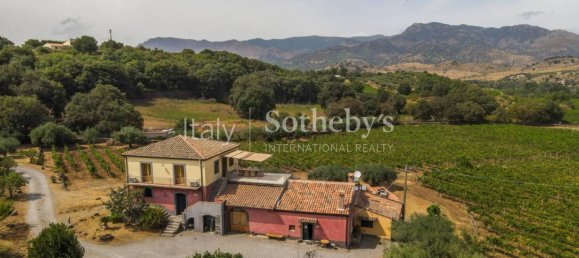 Дом с 16 спальнями в Кастильоне ди Сицилия, Италия № 83789 19