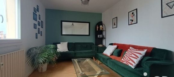 Apartamento de 3 dormitorios en Bourgoin-Jallieu, France No. 286995 4