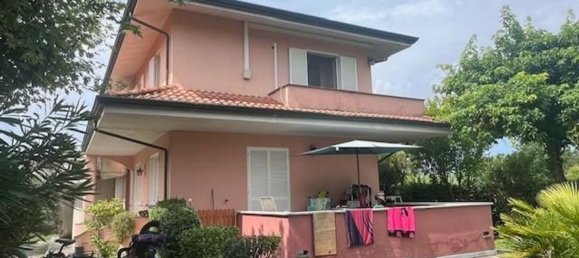 Villa de 8 habitaciónes en Massa, Italy No. 277871 18