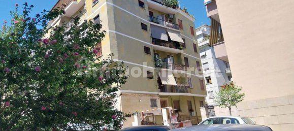 1 bedroom Apartment in Rome, Italy No. 292170 2