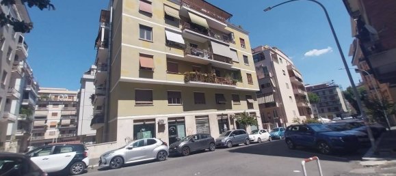 1 bedroom Apartment in Rome, Italy No. 292170 8