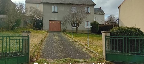 4 bedrooms House in Saint-Flour, France No. 195544 2