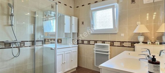 4 Schlafzimmer Haus in Grostenquin, France, Nr. 68894 7