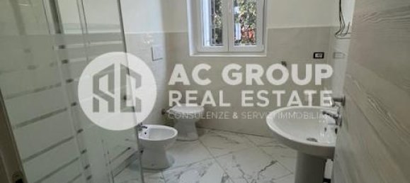 3غرفة شقة في Rovello Porro, Italy رقم 135077 6