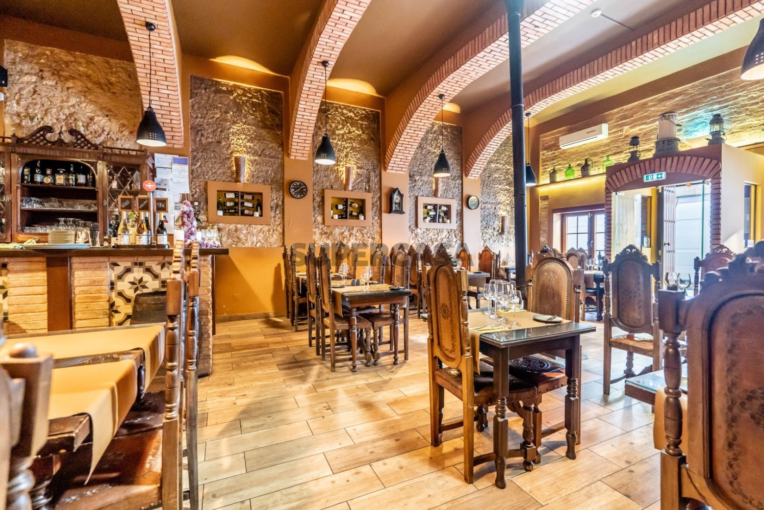 Коммерческая недвижимость 198м² в Алвор, Португалия № 162692