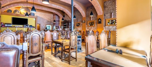 Коммерческая недвижимость 198м² в Алвор, Португалия № 162692 5