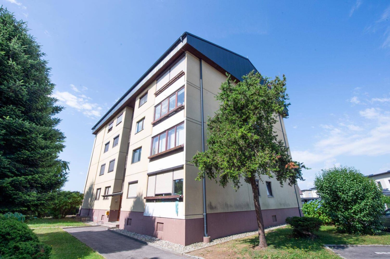 3غرفة شقة في Kalsdorf bei Graz, Austria رقم 161550