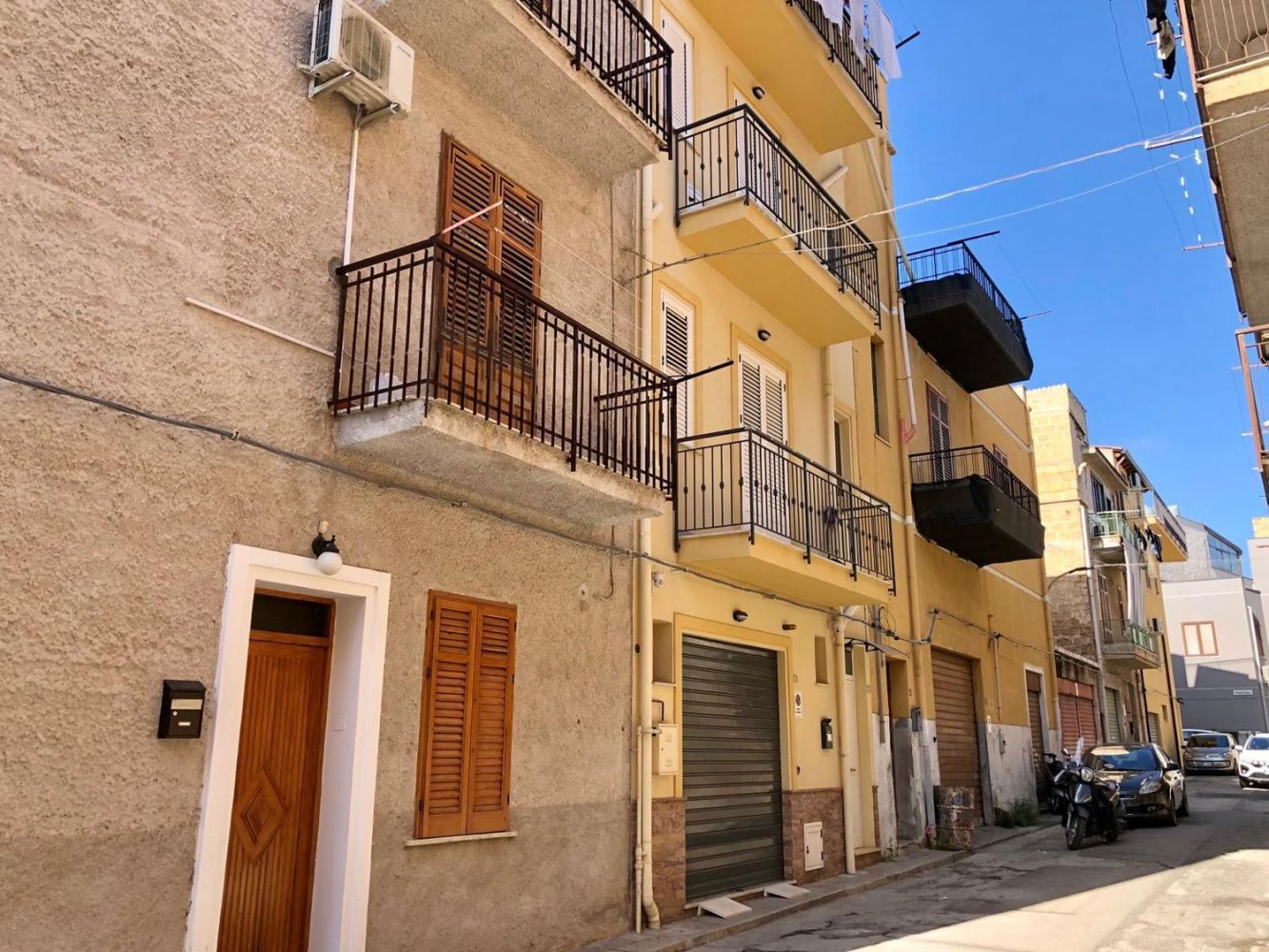 4 rooms Apartment in Casteldaccia, Italy No. 103753