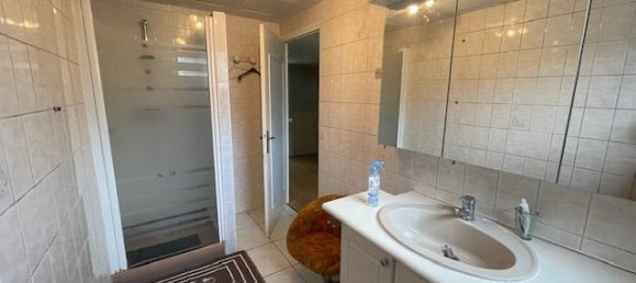 4 chambres Maison à Thil, France No. 47130 13