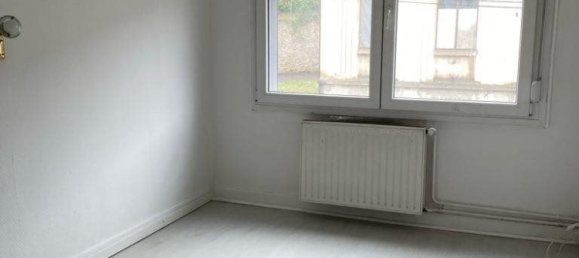 4 chambres Maison à Thil, France No. 47130 9