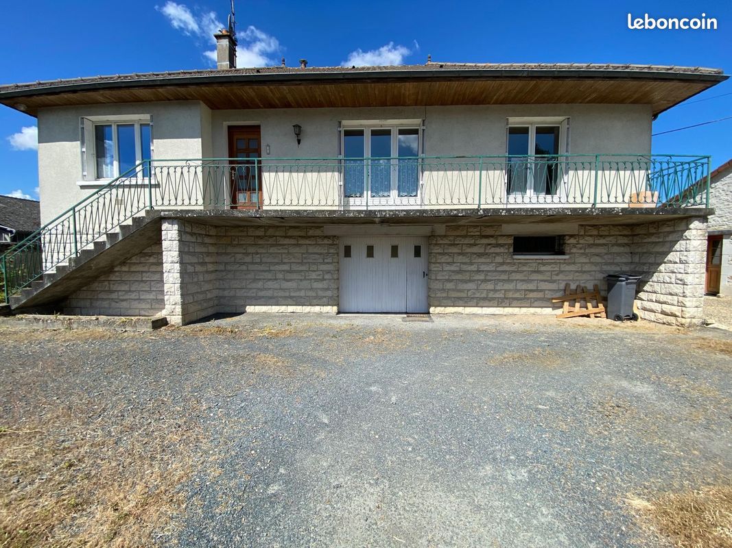 4 bedrooms House in Richelieu, France No. 268001