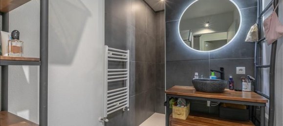 3 bedrooms House in Saint-Jean-d'Illac, France No. 291890 3