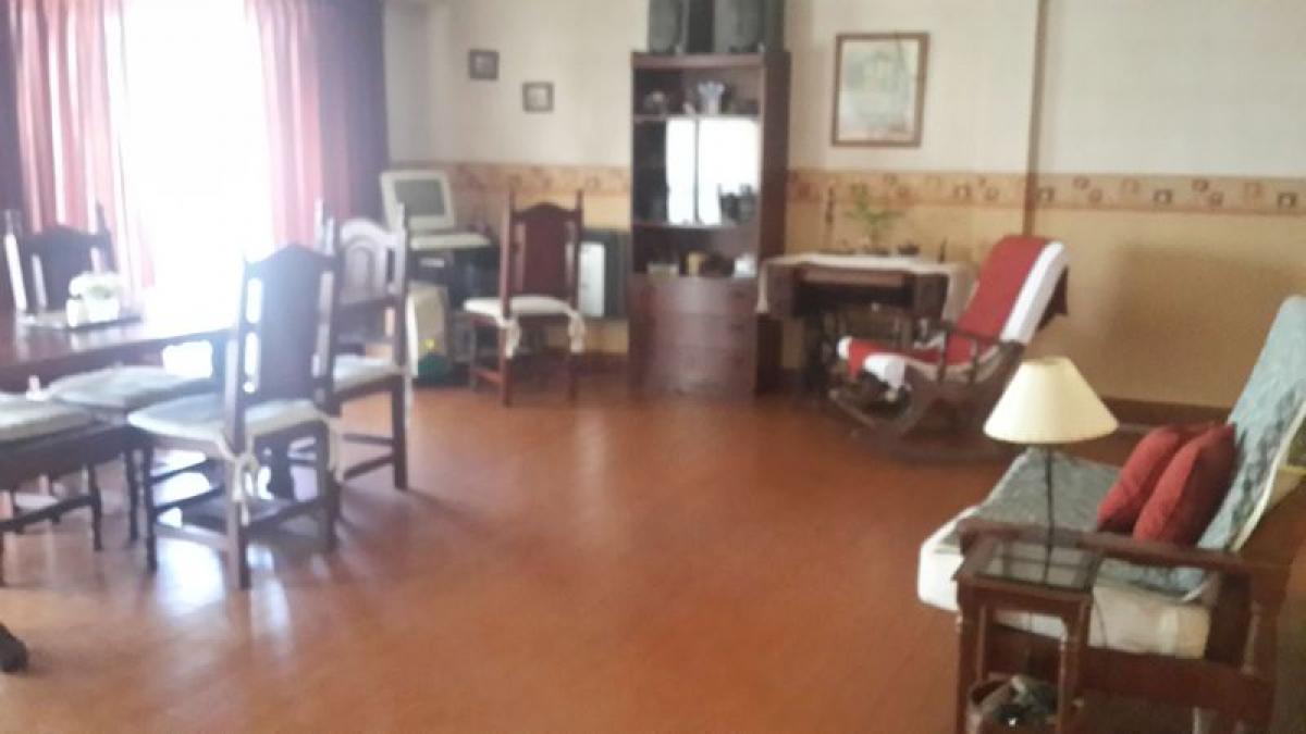 5 Schlafzimmer Haus in Hurlingham, Argentina, Nr. 78375