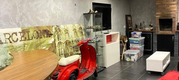 5 bedrooms Villa in Girona, Spain No. 14834 13