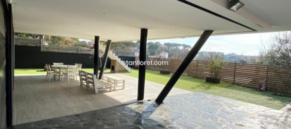 5 bedrooms Villa in Girona, Spain No. 14834 26