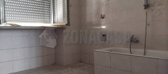 2 bedrooms Apartment in Lonate Pozzolo, Italy No. 319952 20
