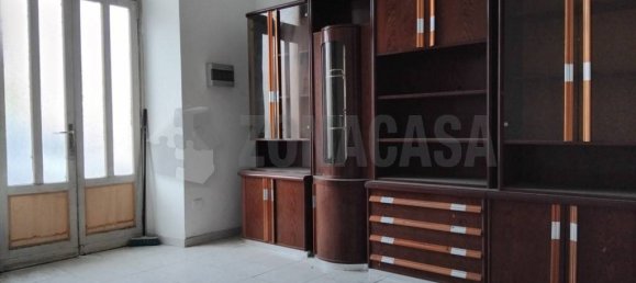 2 bedrooms Apartment in Lonate Pozzolo, Italy No. 319952 4