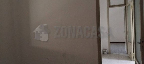 2 bedrooms Apartment in Lonate Pozzolo, Italy No. 319952 10