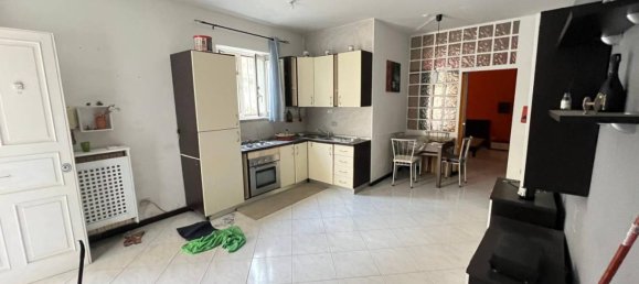 1 bedroom Apartment in Naples, Italy No. 299140 2