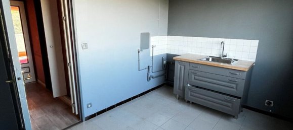 2 bedrooms Apartment in Poissy, France No. 291221 7