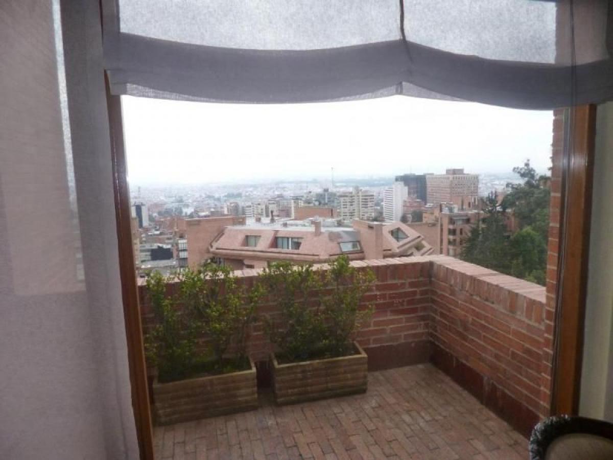 3 bedrooms House in Bogota, Colombia No. 14030