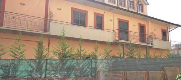 1 bedroom Apartment in Sinalunga, Italy No. 87761 2