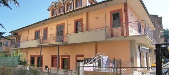 1 bedroom Apartment in Sinalunga, Italy No. 87761 5