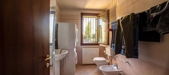 5غرفة منزل في Correggio, Italy رقم 24919 37