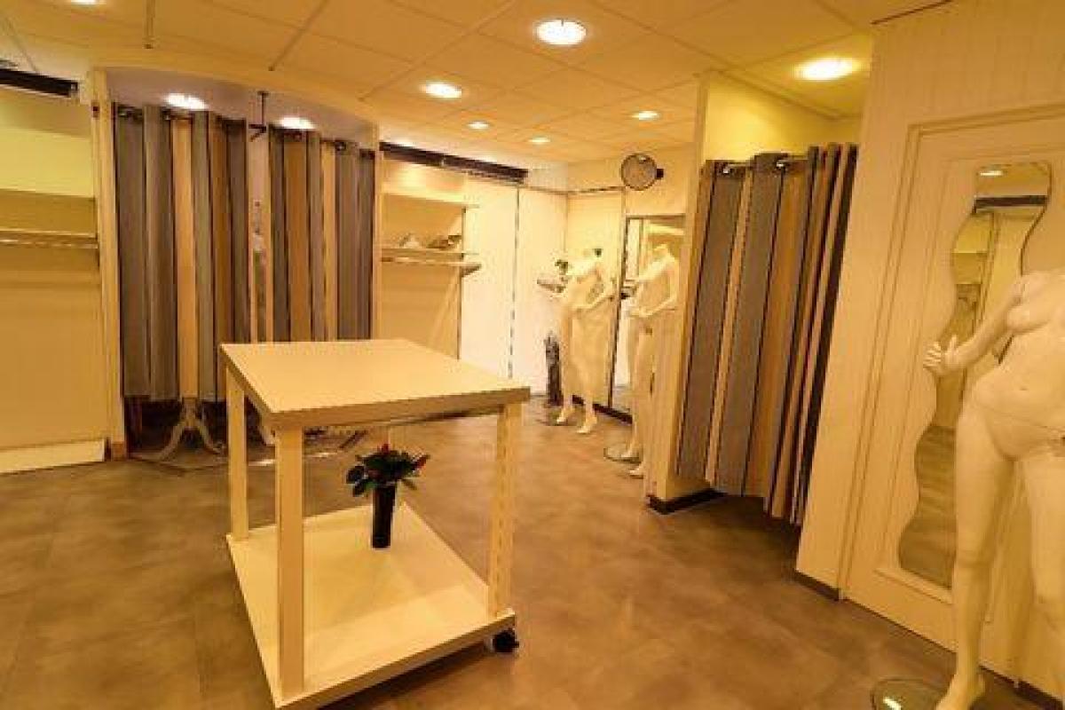 Büro in Lesneven, France 60m², Nr. 17893