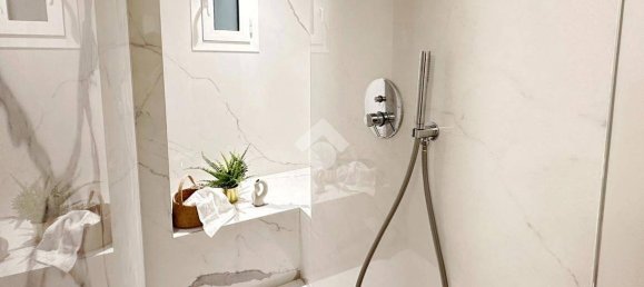 2 bedrooms Apartment in Milan, Italy No. 340484 6