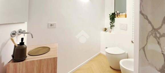 2 bedrooms Apartment in Milan, Italy No. 340484 5