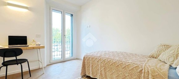 2 bedrooms Apartment in Milan, Italy No. 340484 8