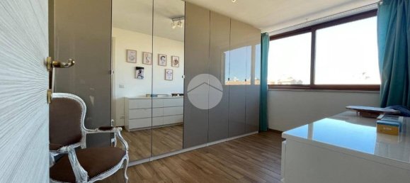 2 bedrooms Apartment in Rome, Italy No. 77766 13