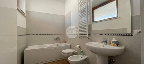 2 bedrooms Apartment in Rome, Italy No. 77766 15