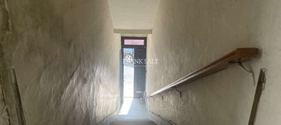 2 bedrooms Maisonette in Santa Venera, Malta No. 3070 7