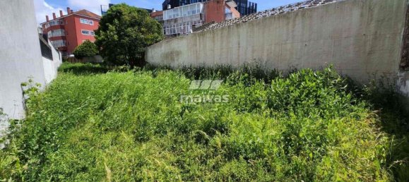 698m² Land in Porto, Portugal No. 144428 7