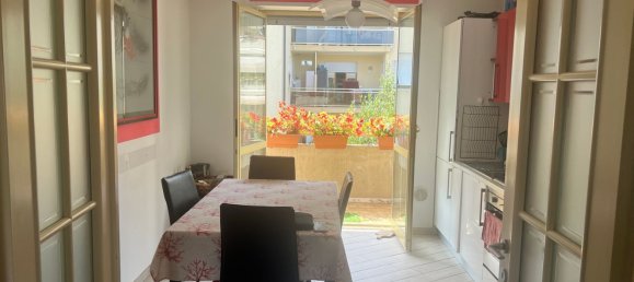 4 Schlafzimmer Wohnung in Sanremo, Italy, Nr. 374769 5