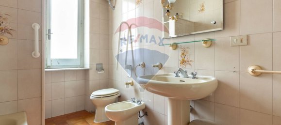 3 bedrooms Apartment in Cagliari, Italy No. 308717 9