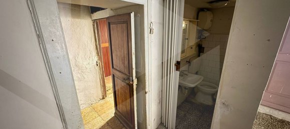 2-Zimmer Gewerbliche Immobilie in Barletta, Italy, Nr. 22730 8